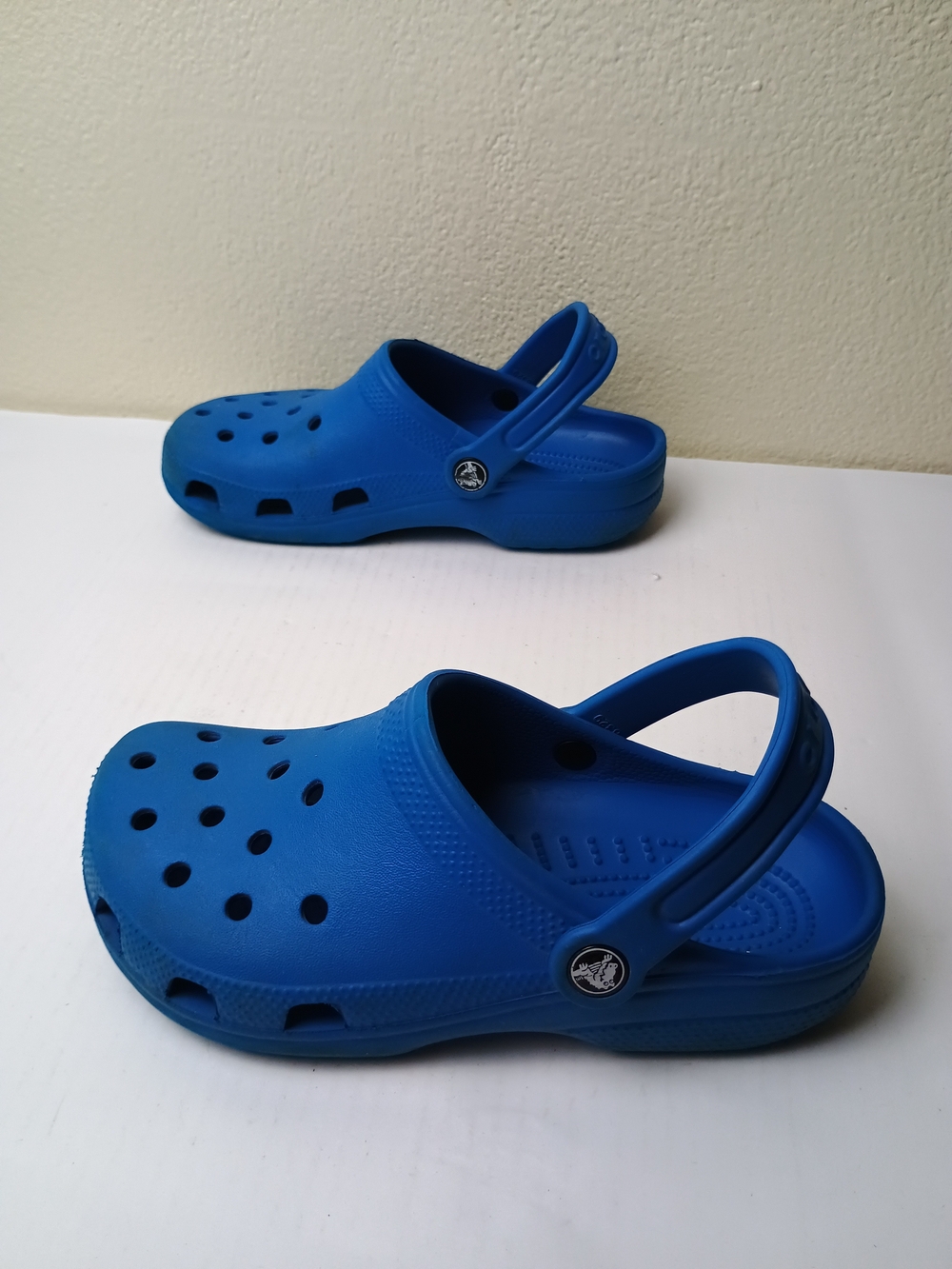 CROCS Junior 3 Blue Classic Clog Sandals